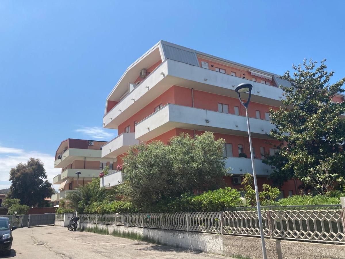Teresa Al Mare Lägenhet Montesilvano Marina Exteriör bild