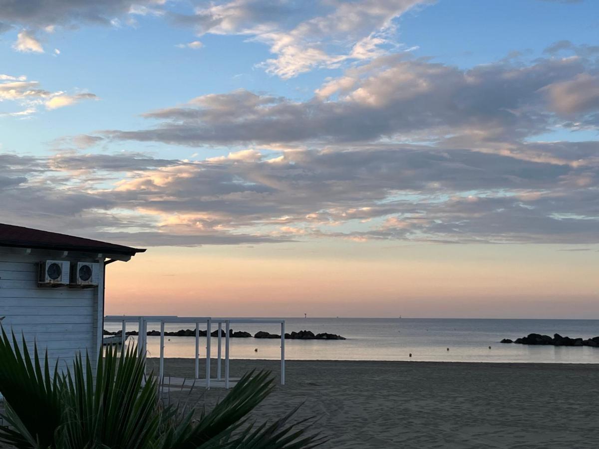 Teresa Al Mare Lägenhet Montesilvano Marina Exteriör bild