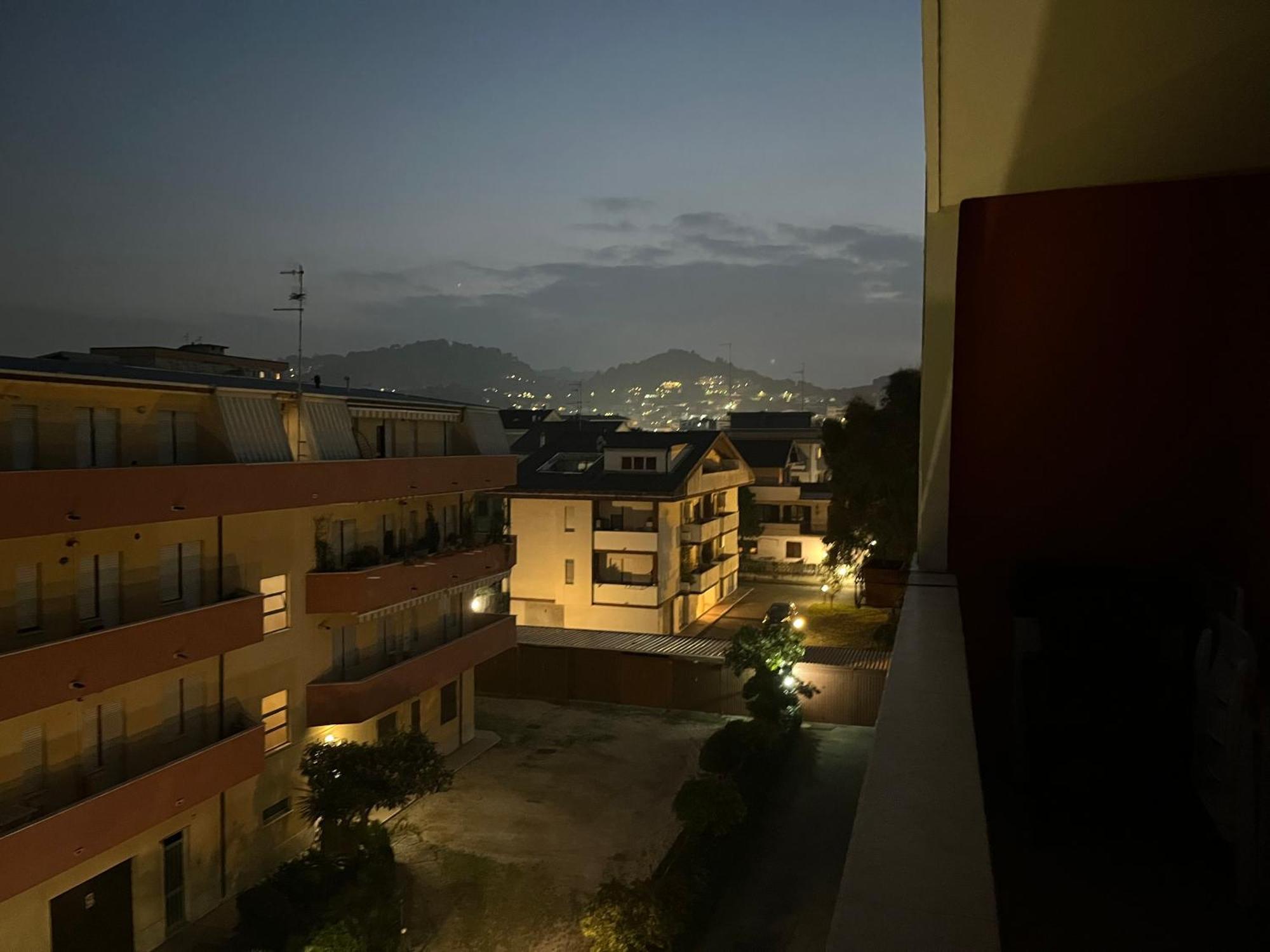 Teresa Al Mare Lägenhet Montesilvano Marina Exteriör bild